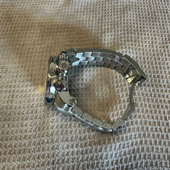 Invicta Venom # 23885 Men's Watch 53.7mm Preowned - Picture 3 of 9